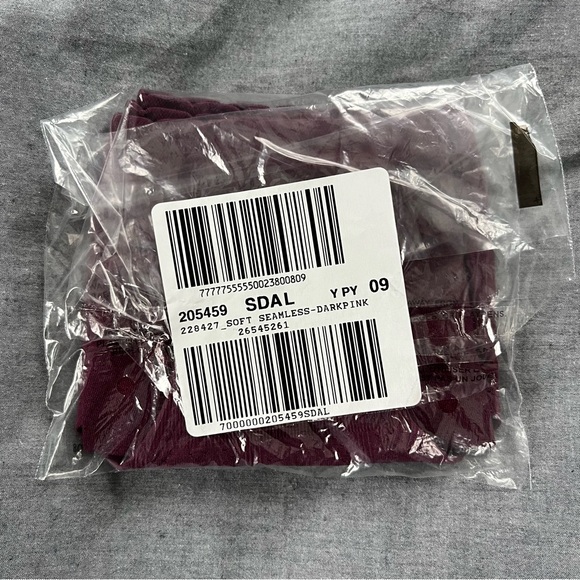 MAROON SEAMLESS HIPSTER UNDERWEAR - Picture 6 of 7